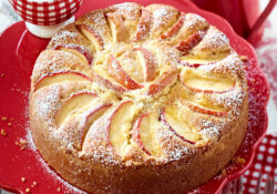 Apfel-Mandel-Kuchen in Kuchen Mit Gemahlenen Mandeln